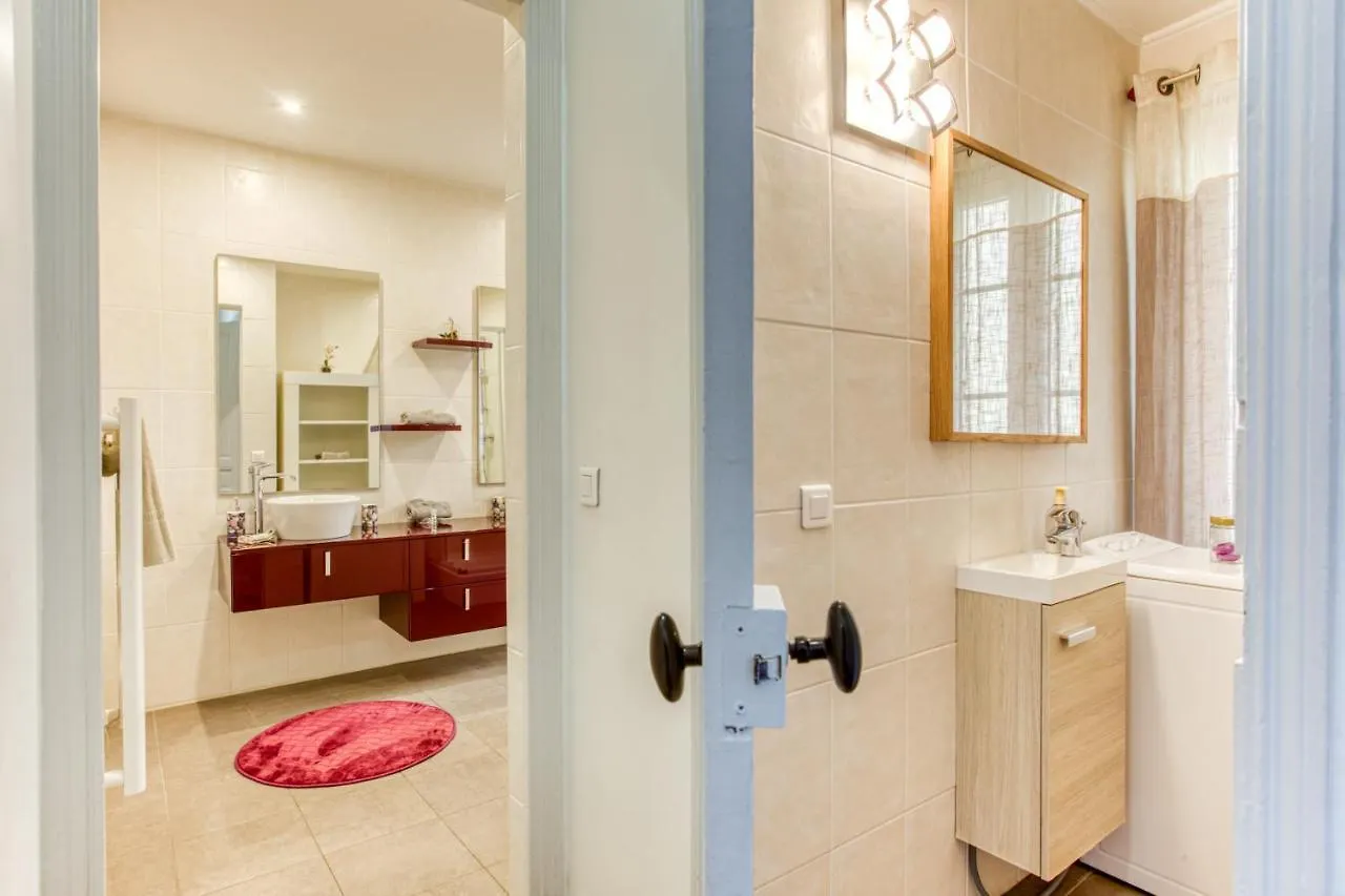 Apartmán Le Jean Jaures - Refait A Neuf, Lumineux, Long Balcon, Jolie Vue, Wifi, Coeur Vieux-Nice 0*, Nice