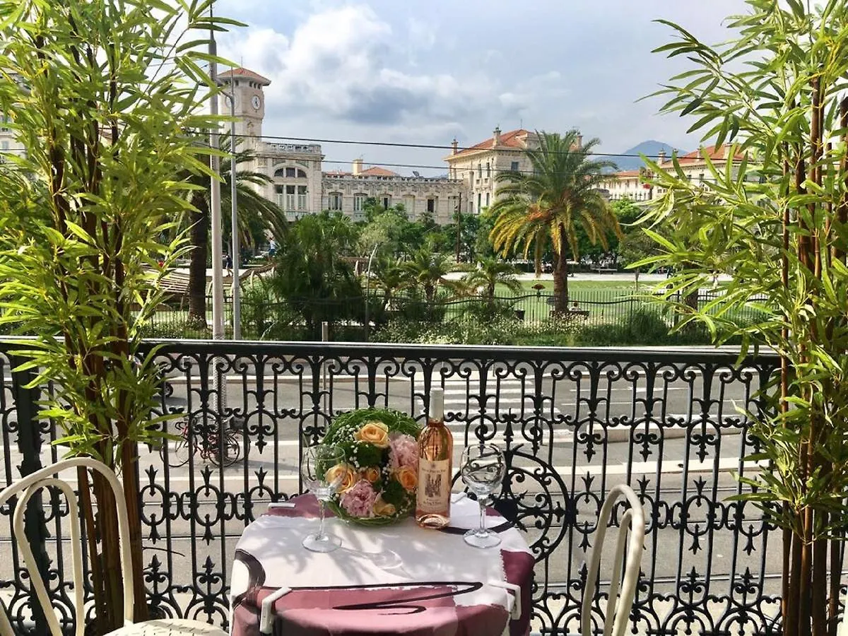 Le Jean Jaures - Refait A Neuf, Lumineux, Long Balcon, Jolie Vue, Wifi, Coeur Vieux-Nice Apartamento  Nice